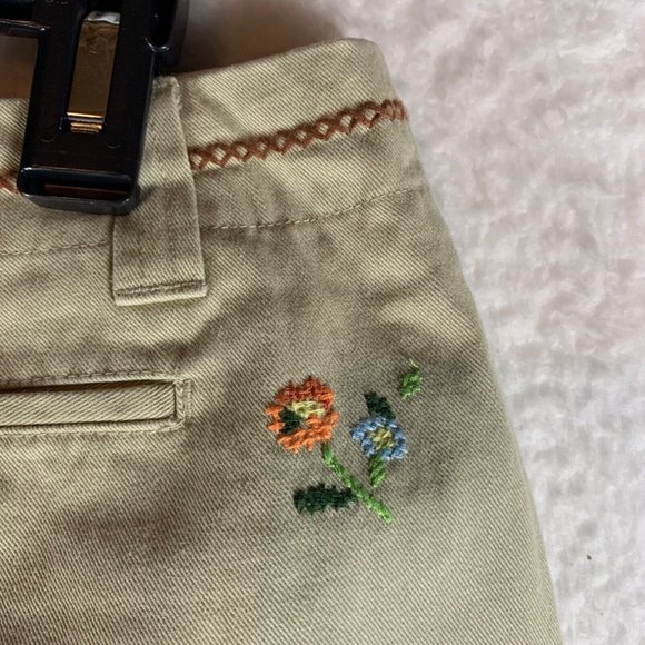 Gap Women's Clean Cut Floral Embroidered Khaki Cropped Capri Pants Size 10 8793 - Picture 9 of 13